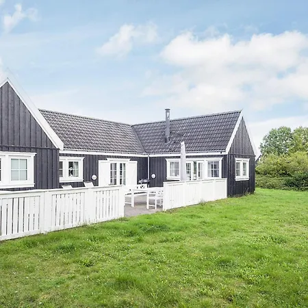 4 Star In Vejby